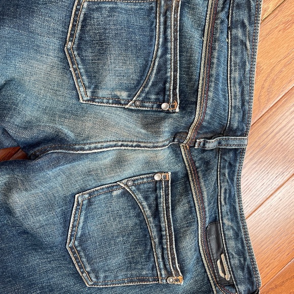 Diesel low rise 26/30 denim $50 - Picture 2 of 5